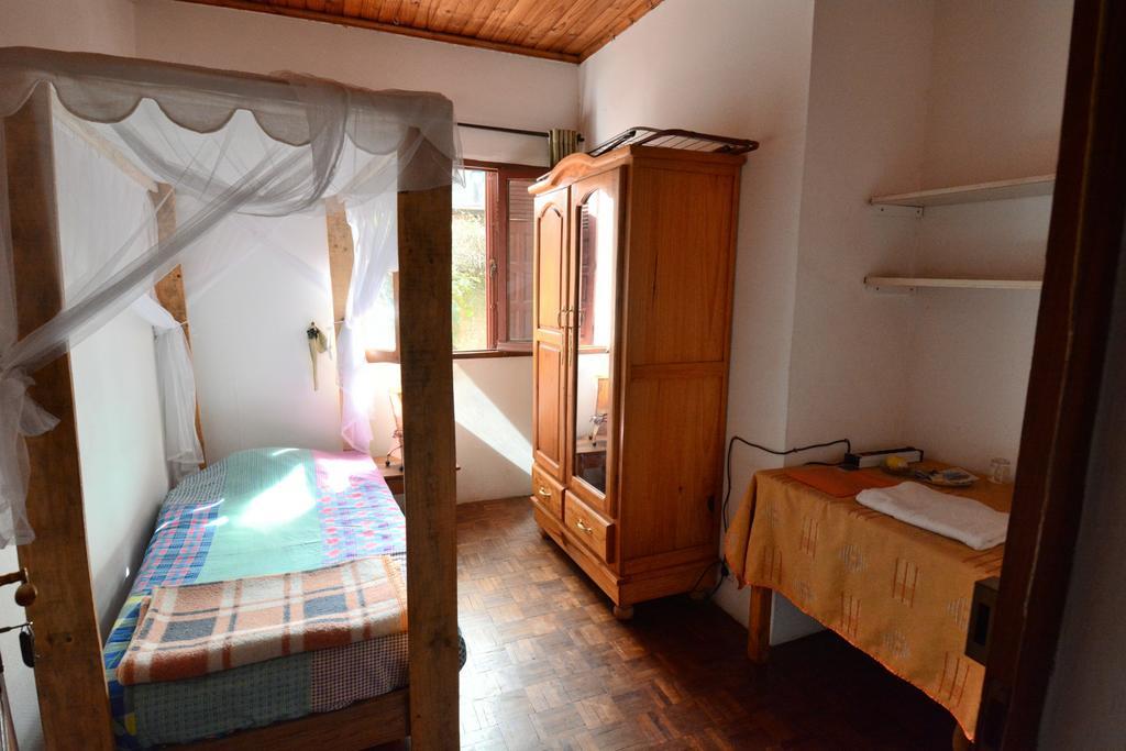 Hotel Chez Jeanne Antananarivo Bagian luar foto