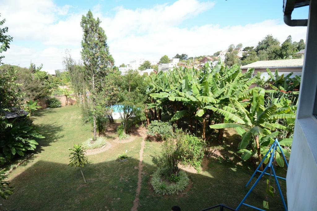 Hotel Chez Jeanne Antananarivo Bagian luar foto