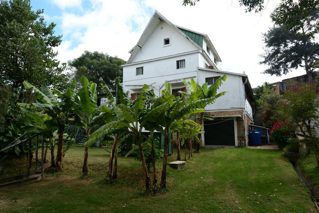 Hotel Chez Jeanne Antananarivo Bagian luar foto