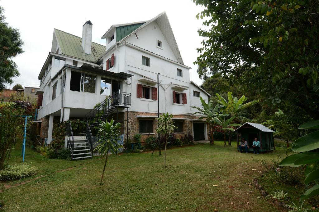 Hotel Chez Jeanne Antananarivo Bagian luar foto